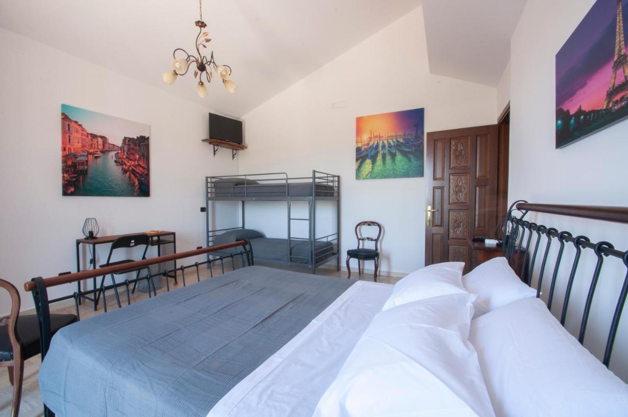 B&B Vittoria House Карлентини Экстерьер фото